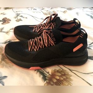 Kuru Flyknit Sneakers